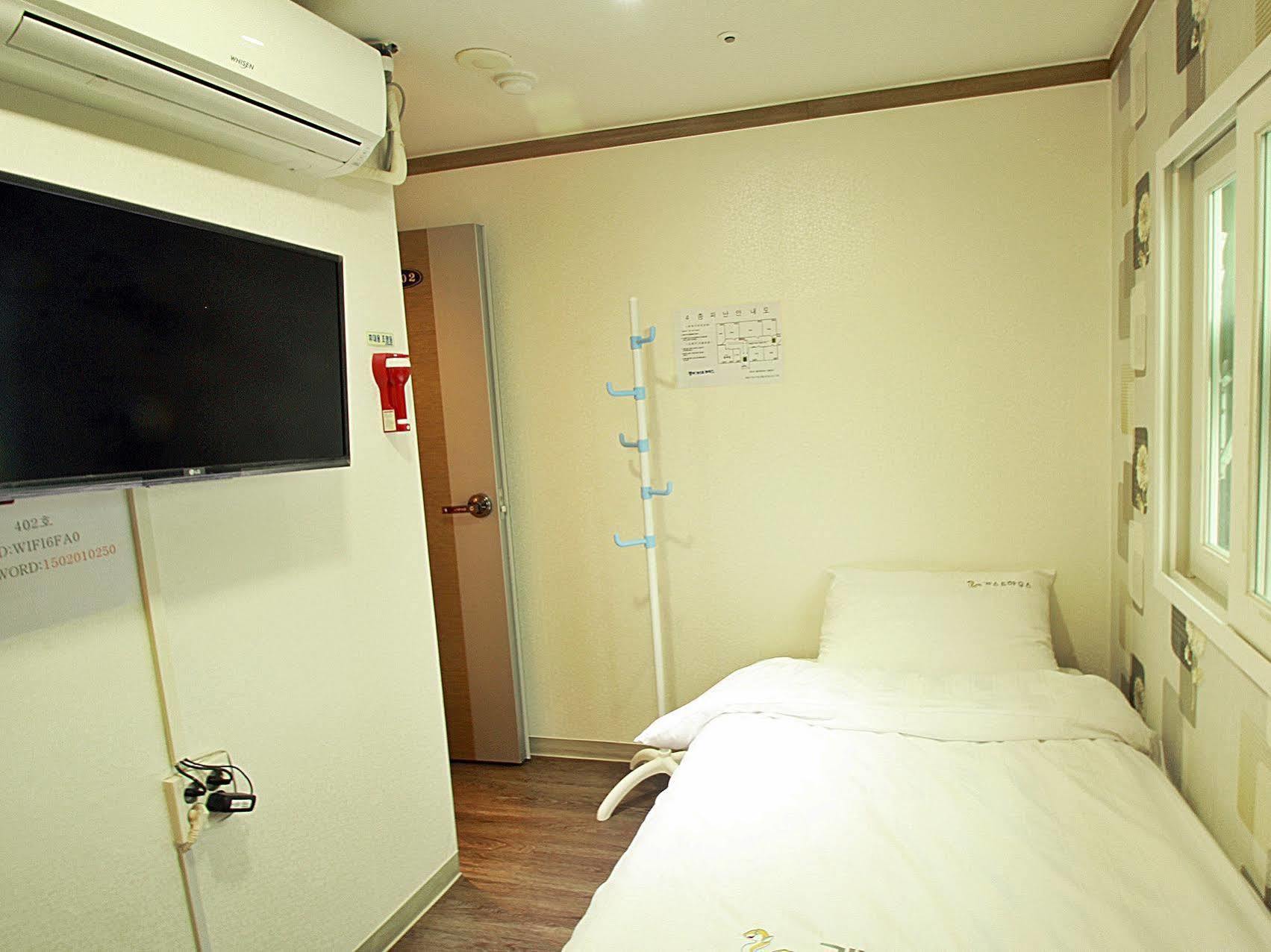 Eel Guesthouse Seoul Exteriör bild